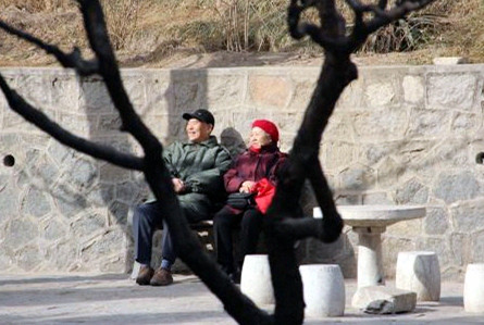 51漫画网官网免费仪叮嘱“别只顾着补钙，还要每天多晒晒太阳！”