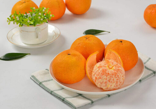 51漫画网官网免费检测仪要如何预防骨质疏松呢？不妨每天多吃几个橘子吧